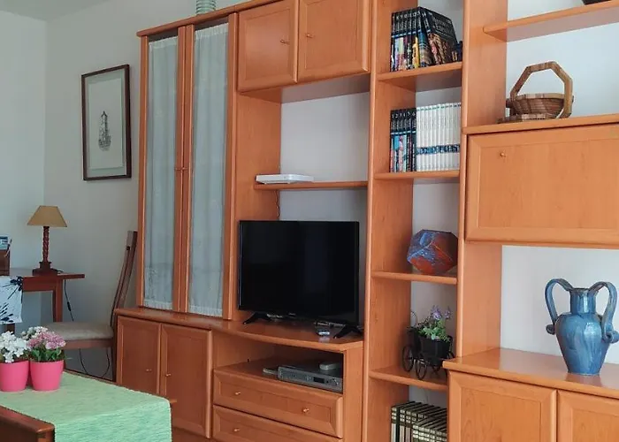 Apartamento De 2 Hab. Con Todo Lo Necesario.
