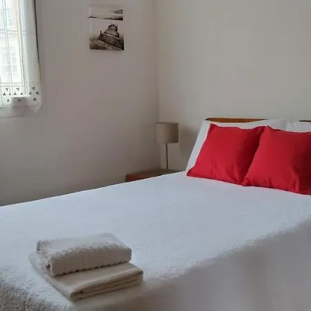 Apartamento De 2 Hab. Con Todo Lo Necesario. *