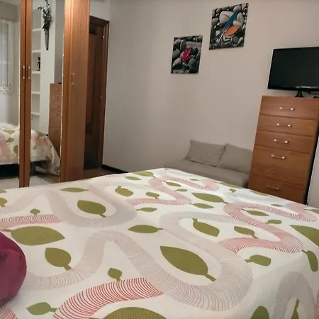 아파트 Apartamento De 2 Hab. Con Todo Lo Necesario.