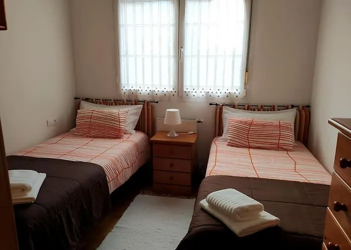 Apartamento De 2 Hab. Con Todo Lo Necesario. 기욘