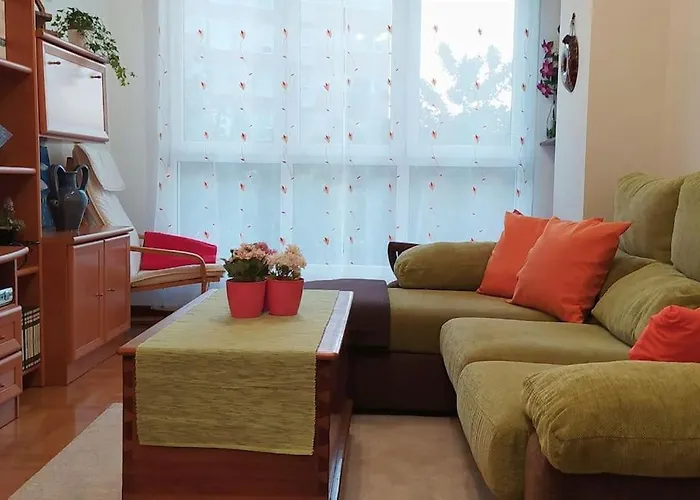 아파트 Apartamento De 2 Hab. Con Todo Lo Necesario. 기욘